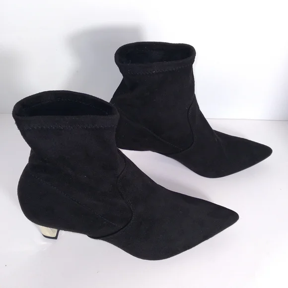 Alfani BAMBEY Black Faux Suede Gold Heel Ankl Bootie Boots- Women's Size- 6.5M - Picture 3 of 10
